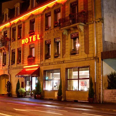 Hotel Le Pelican Charleville-Mezieres Bagian luar foto
